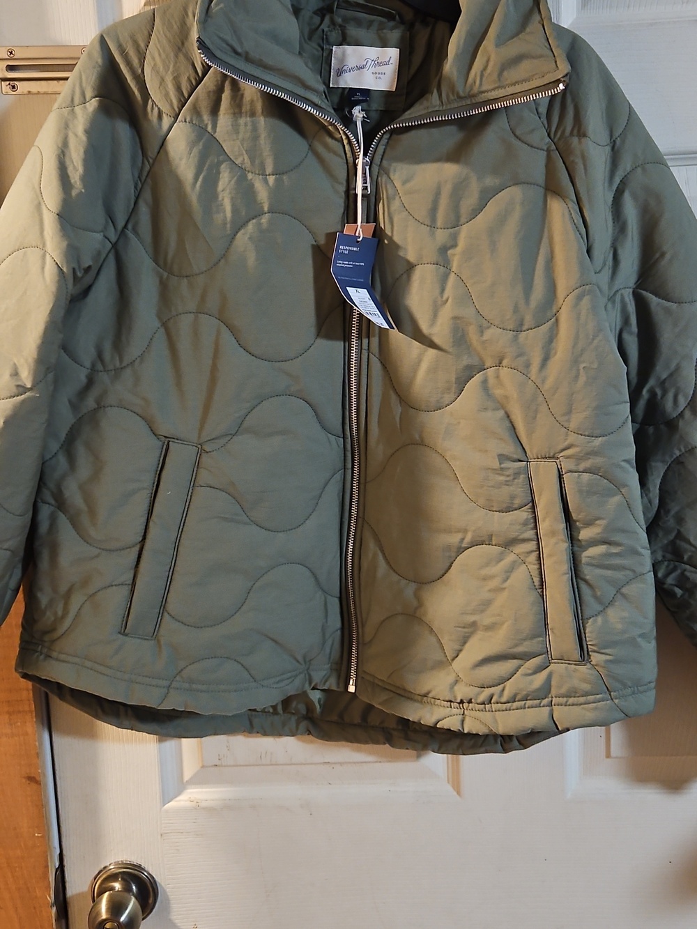 UNIVERSAL THREAD OLIVE GREEN QUILTED JACKET: NEW WITH TAGS: SIZE XL